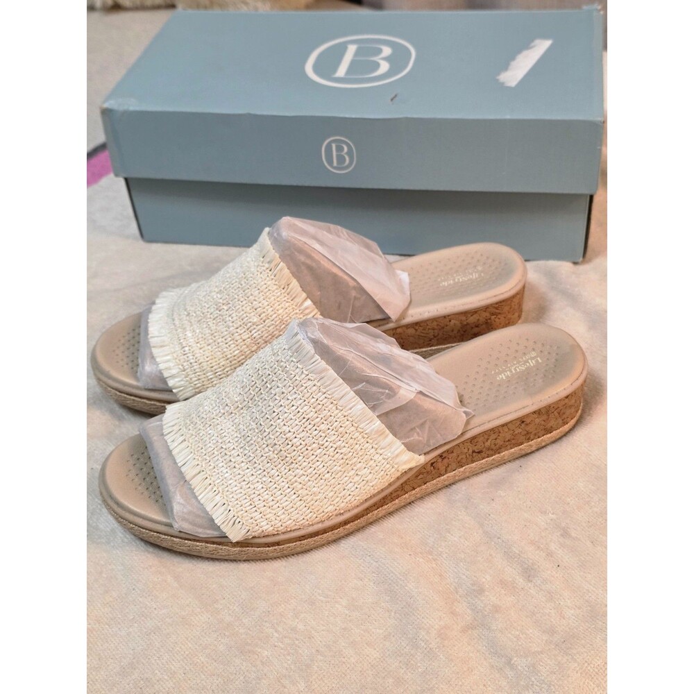 BZees Women's, Breezy Sandal size 10W